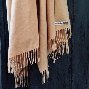 Ann Taylor lambswool shawl